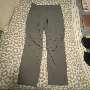 REI Co Op Sahara Asphalt Grey Convertible Pants - Size: 10